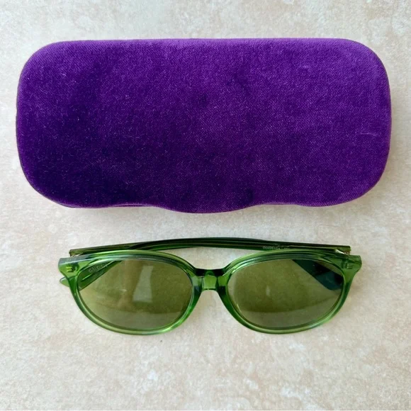 Gucci - Green Round Asian Fit Women’s Sunglasses - Picture 2 of 9